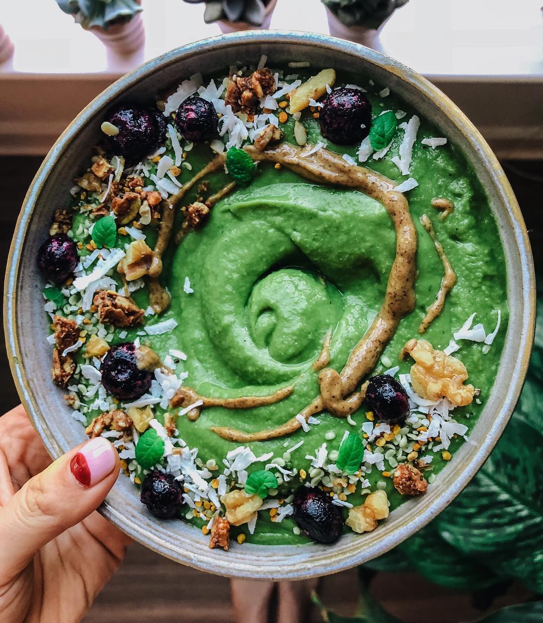 Matcha Detox Smoothie Bowl