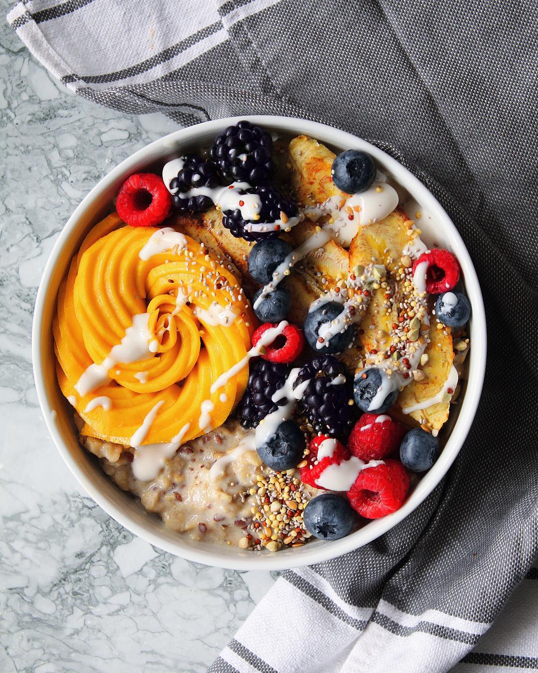 Quick Stovetop Oatmeal with Banana and Spices