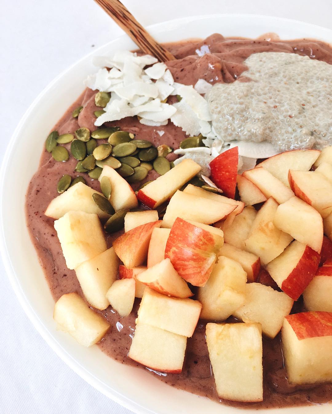 Quick and Easy Loaded Smoothie Bowl