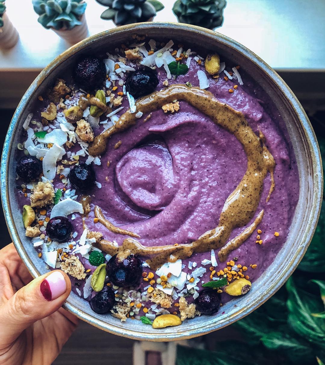 Cauliflower Blueberry Smoothie Bowl