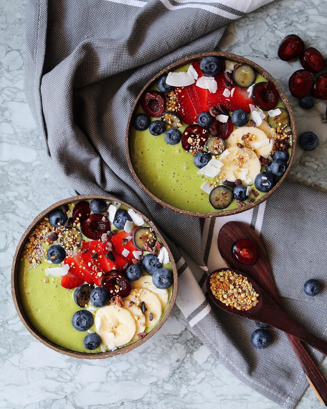 Mango Matcha Smoothie Bowl