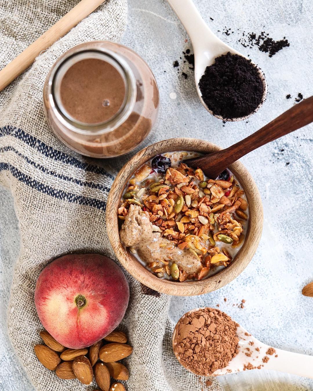 Acai Cacao Banana Smoothie Bowl