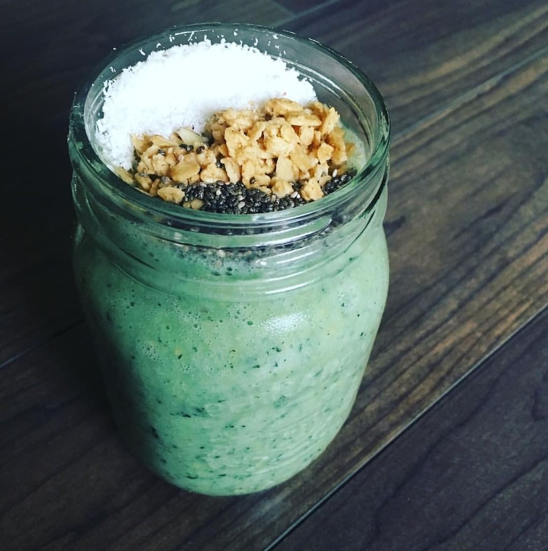 Spirulina Smoothie Bowl with Fruits