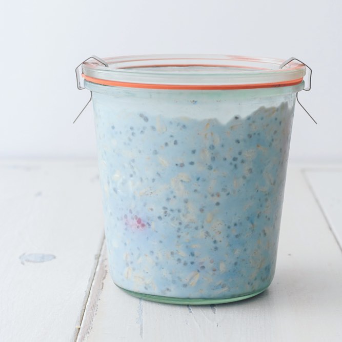 Easy Plant-Based Overnight Oats Breakfast