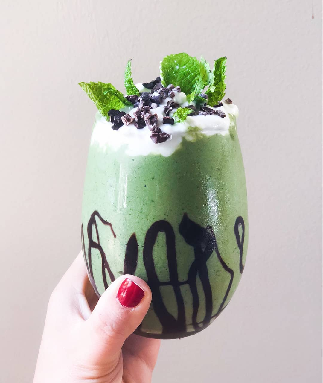 Spirulina Mint Chip Smoothie for Wellness