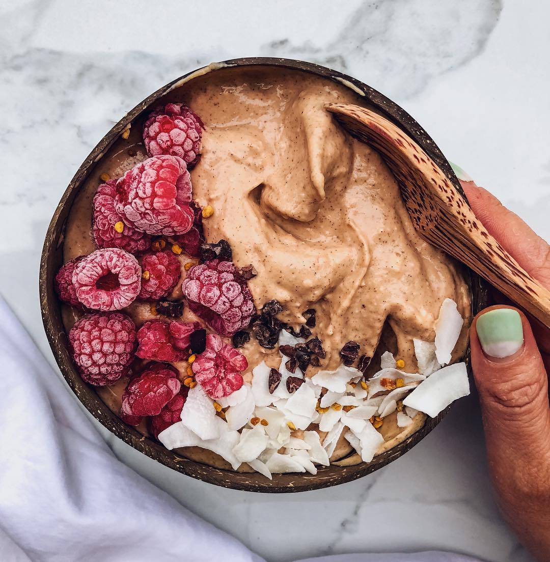 Creamy Papaya Smoothie Bowl