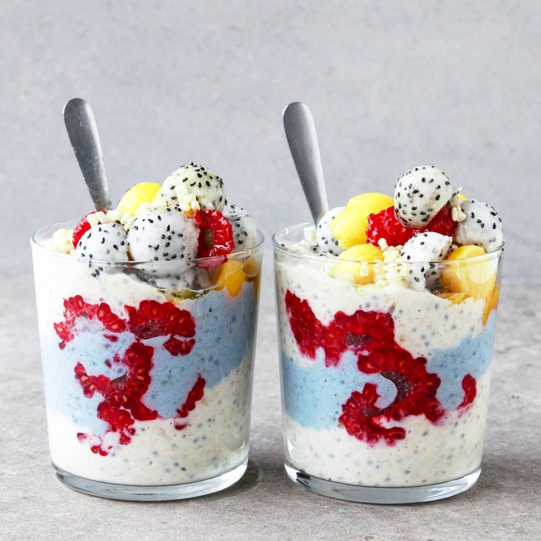 Warm Oats and Chia Seed Breakfast with Fruits
