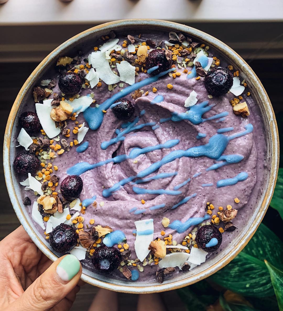 Summer Smoothie Bowl with Cauliflower