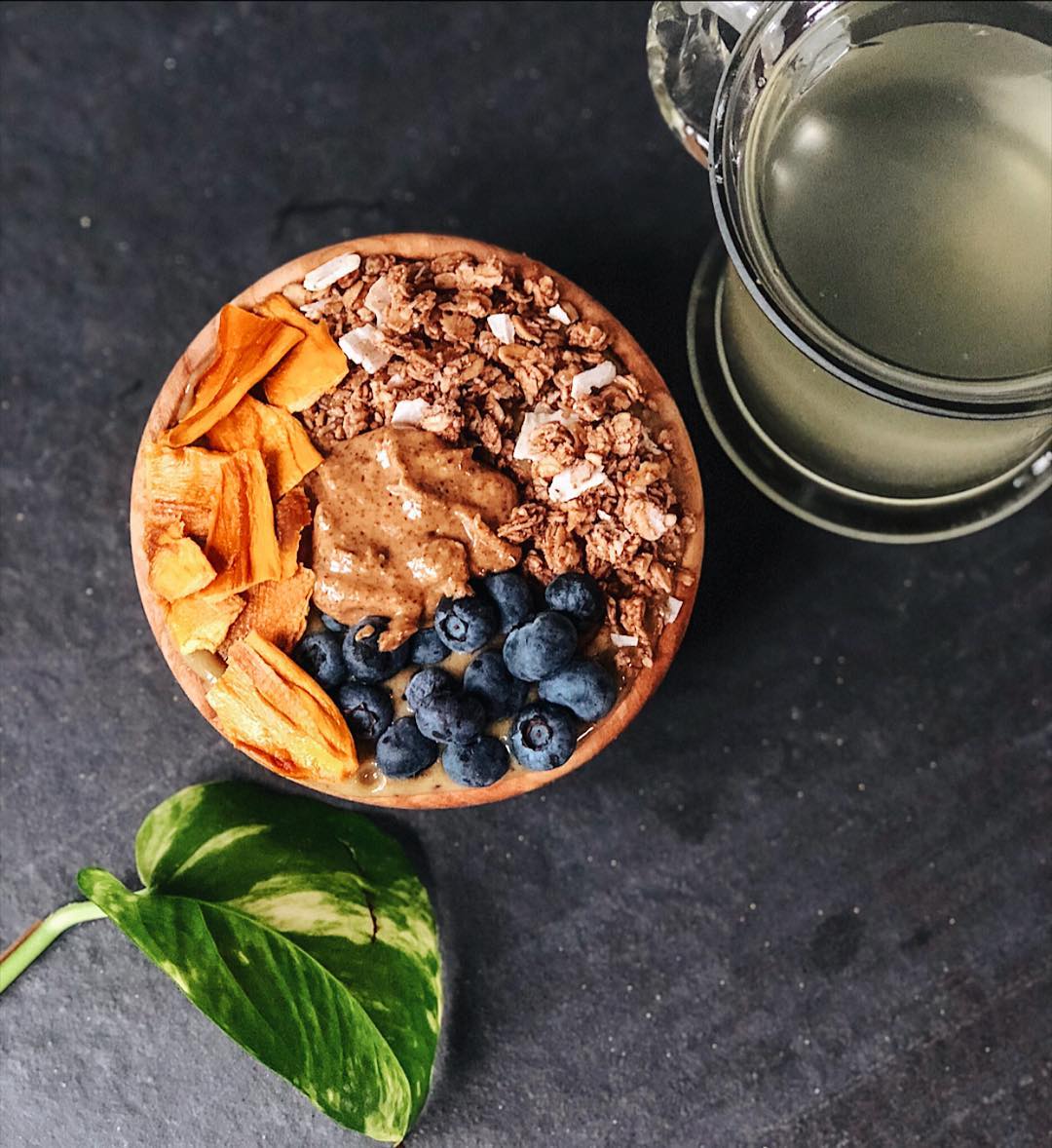 Homemade Supergreens Smoothie Bowl