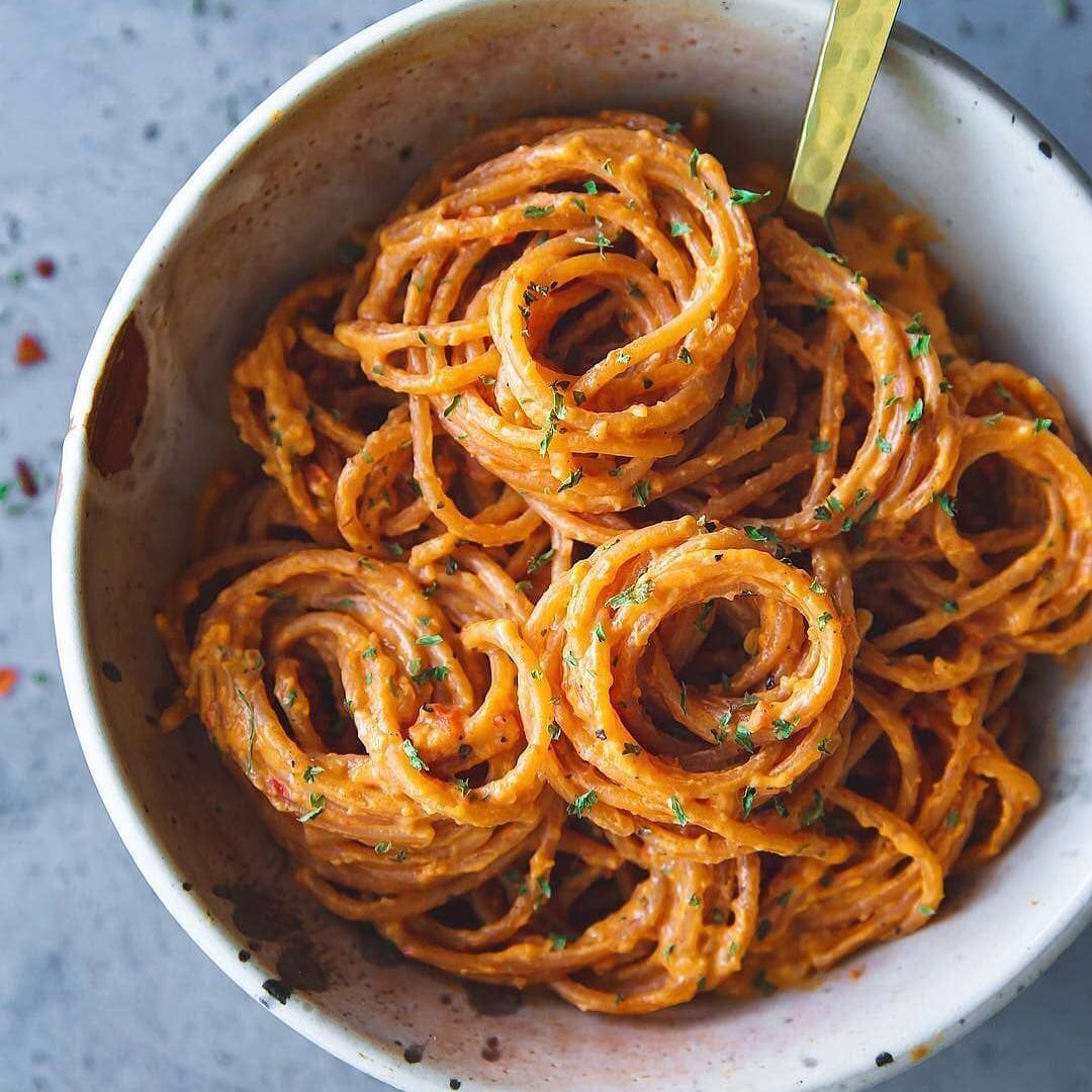 Creamy Roasted Red Pepper and Garlic Sauce
