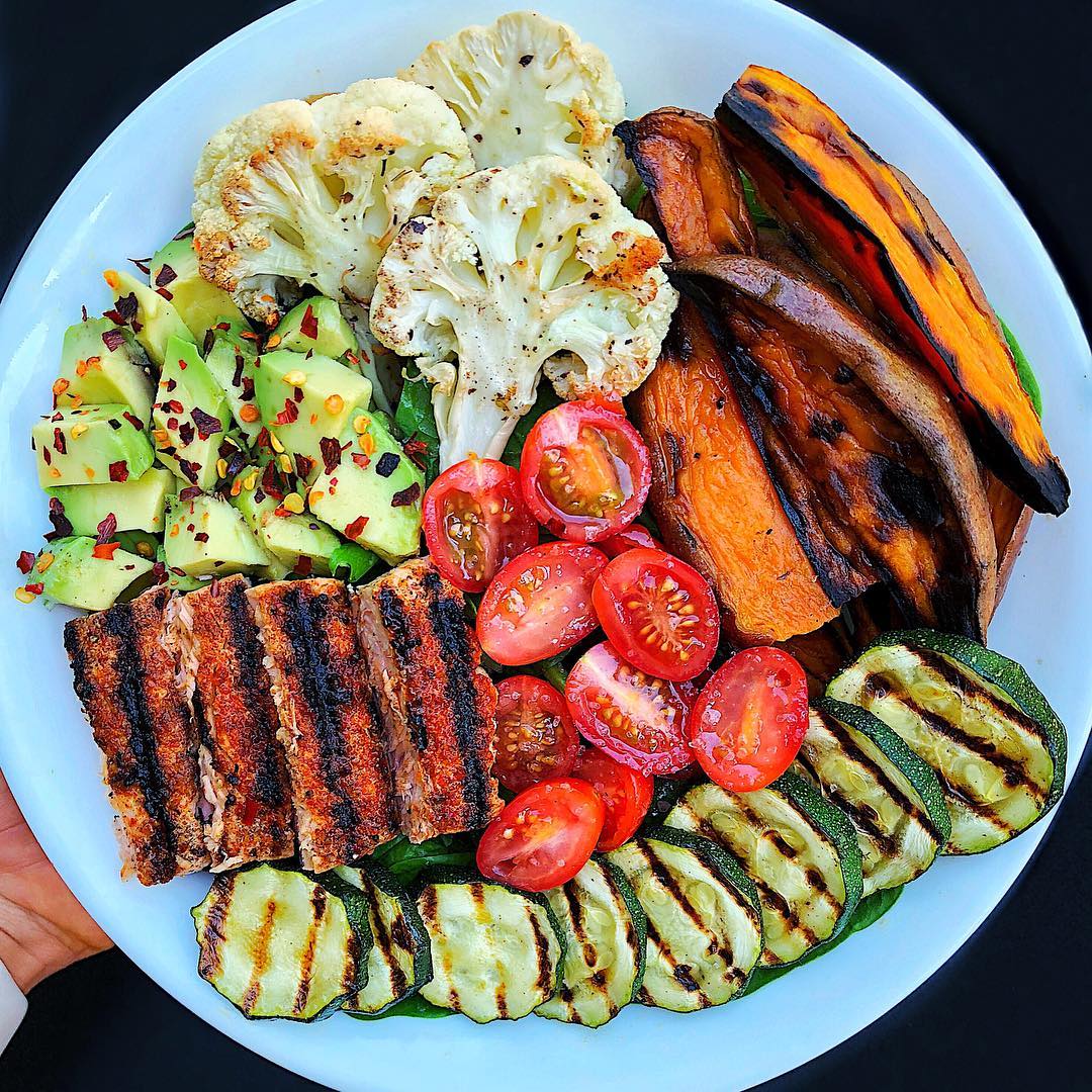 Easy Salmon and Veggie Meal Prep Bowl