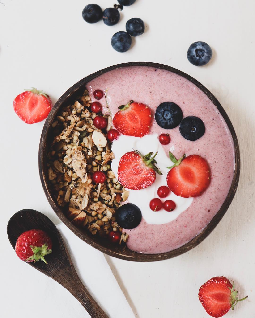Strawberry Banana Chia Seed Smoothie