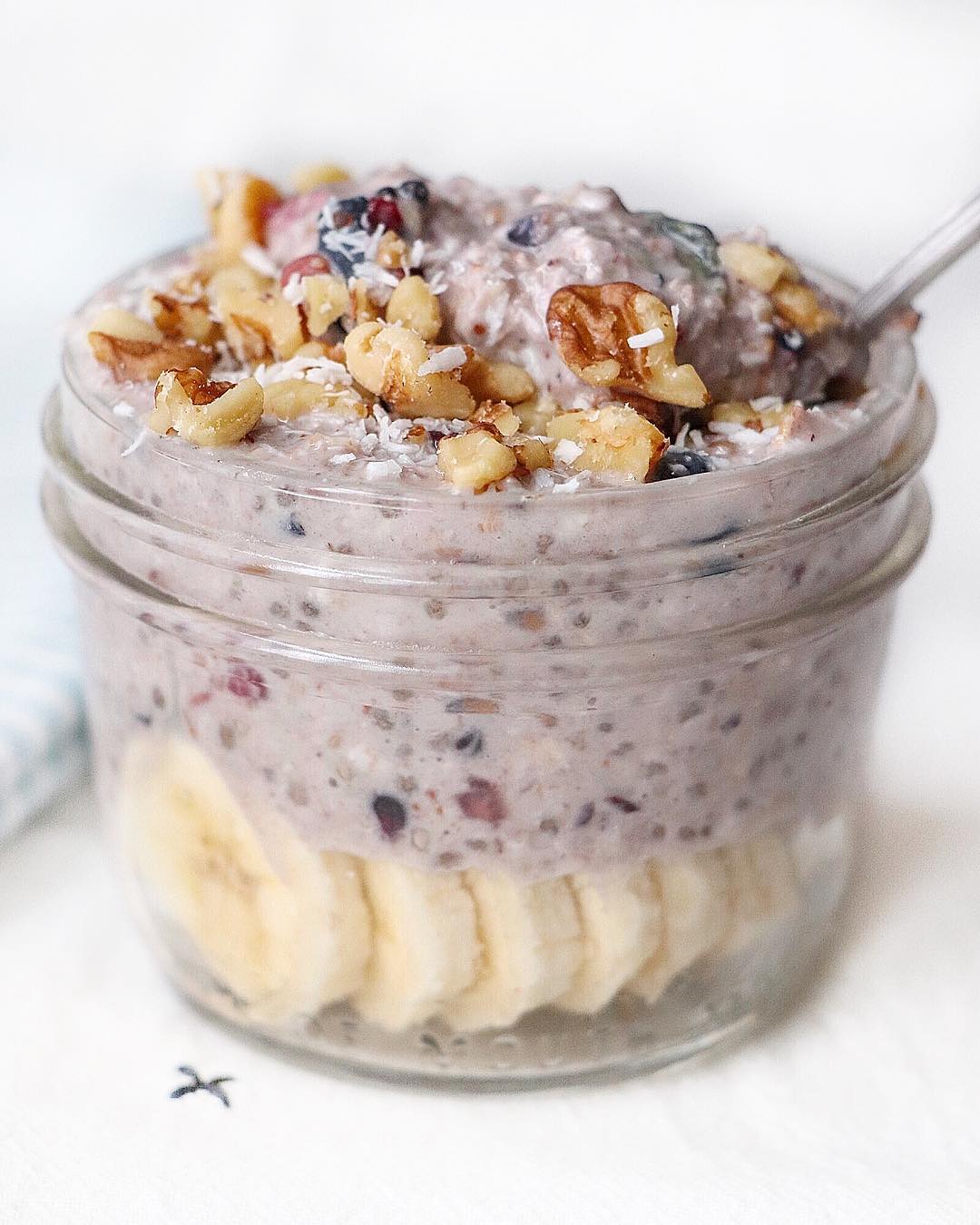 Easy Berry Overnight Oats
