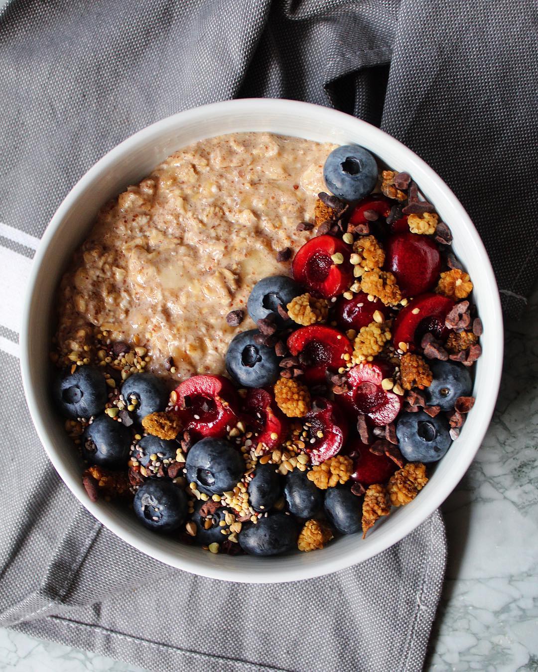 Ginger Oats Breakfast with Fresh Fruits