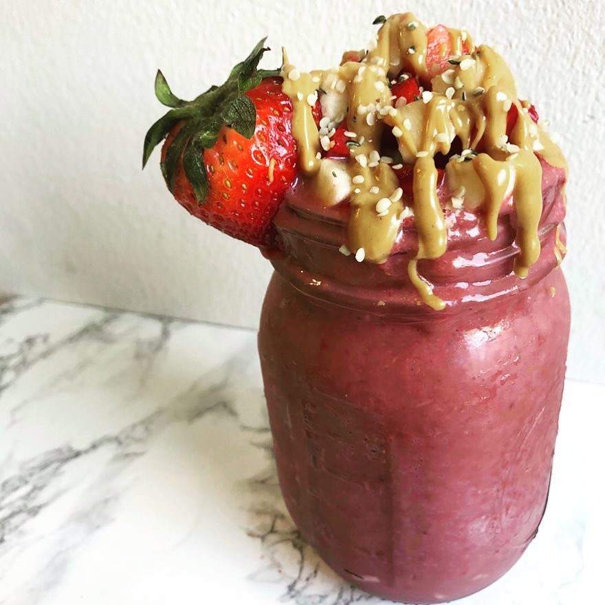 Acai Smoothie Bowl with Toppings