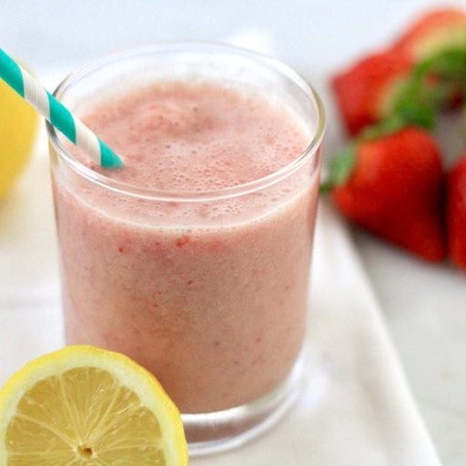 Creamy Strawberry Lemonade Smoothie