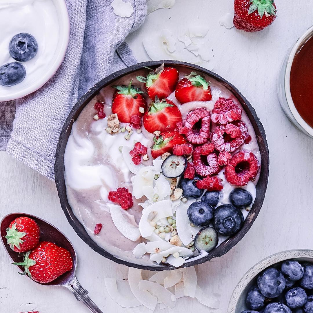 Strawberry Avocado Smoothie Bowl