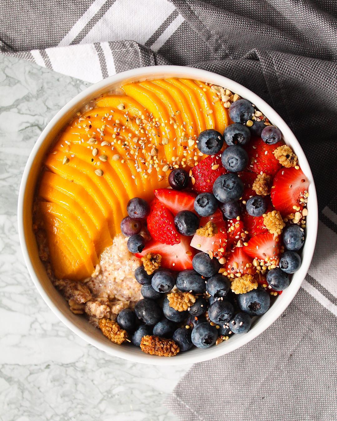 Date and Cinnamon Overnight Oats