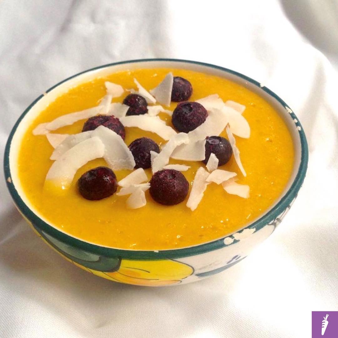Papaya and Hemp Smoothie Bowl