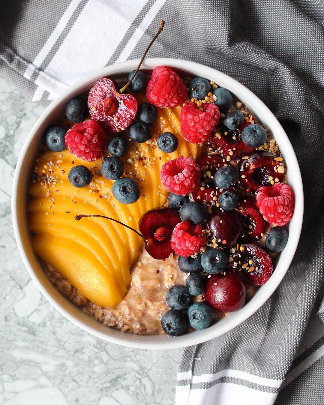 Cinnamon Overnight Oats with Banana Topping