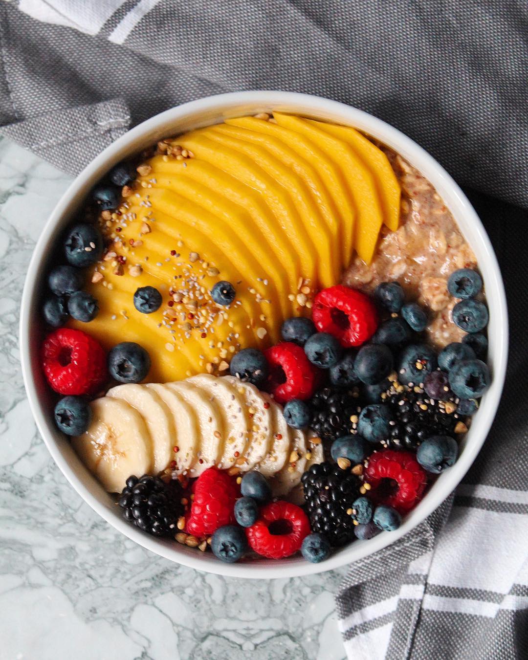 Overnight Oats with Cinnamon, Cardamom, and Banana