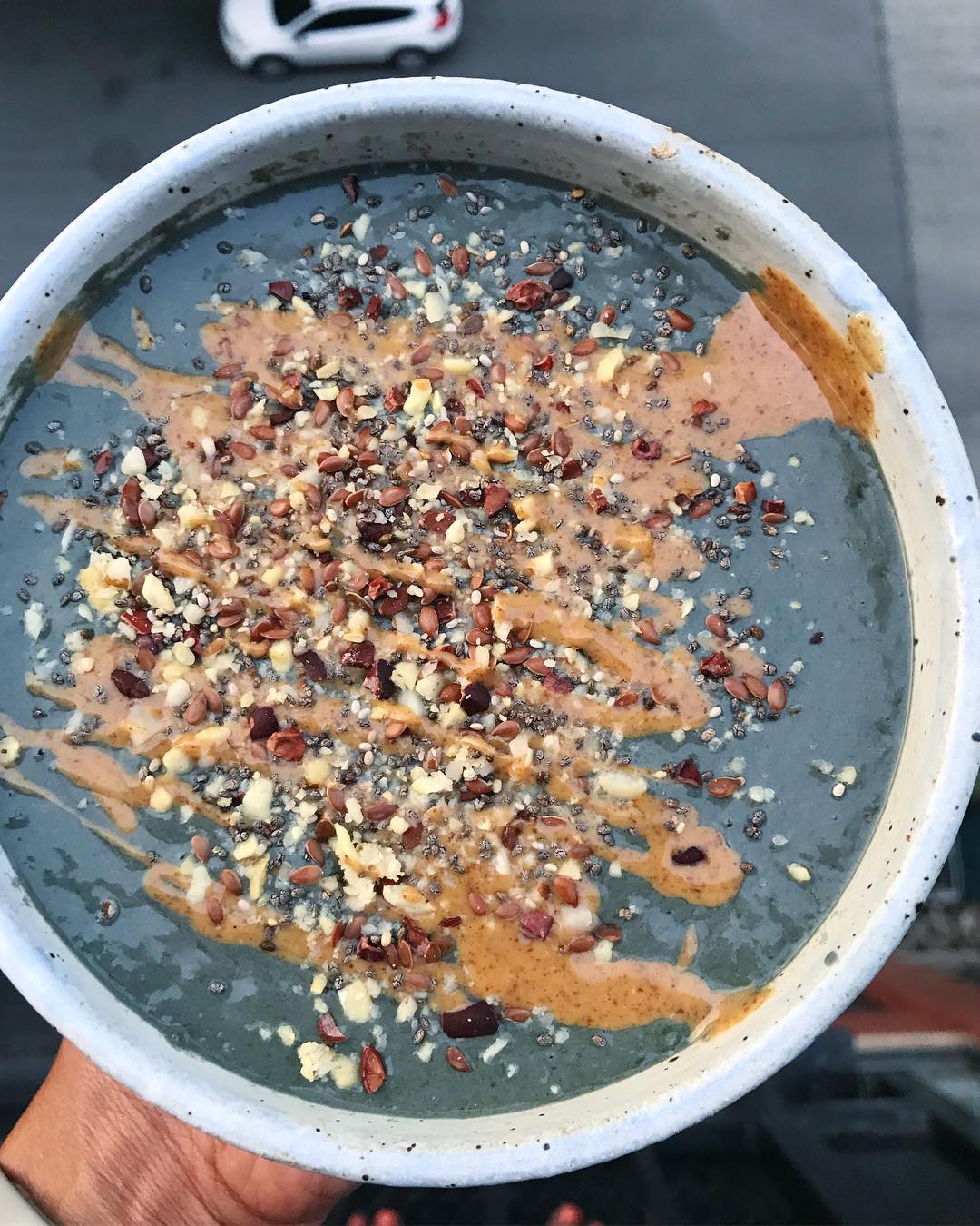 Spirulina Superfood Smoothie with Toppings
