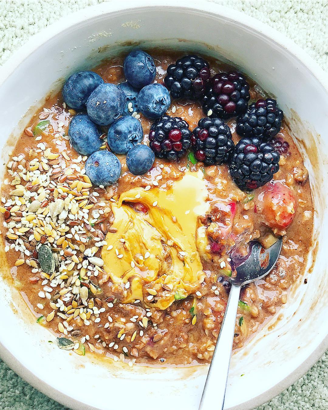 Microwaved Oats with Cocoa, Peanut Powder, and Courgette