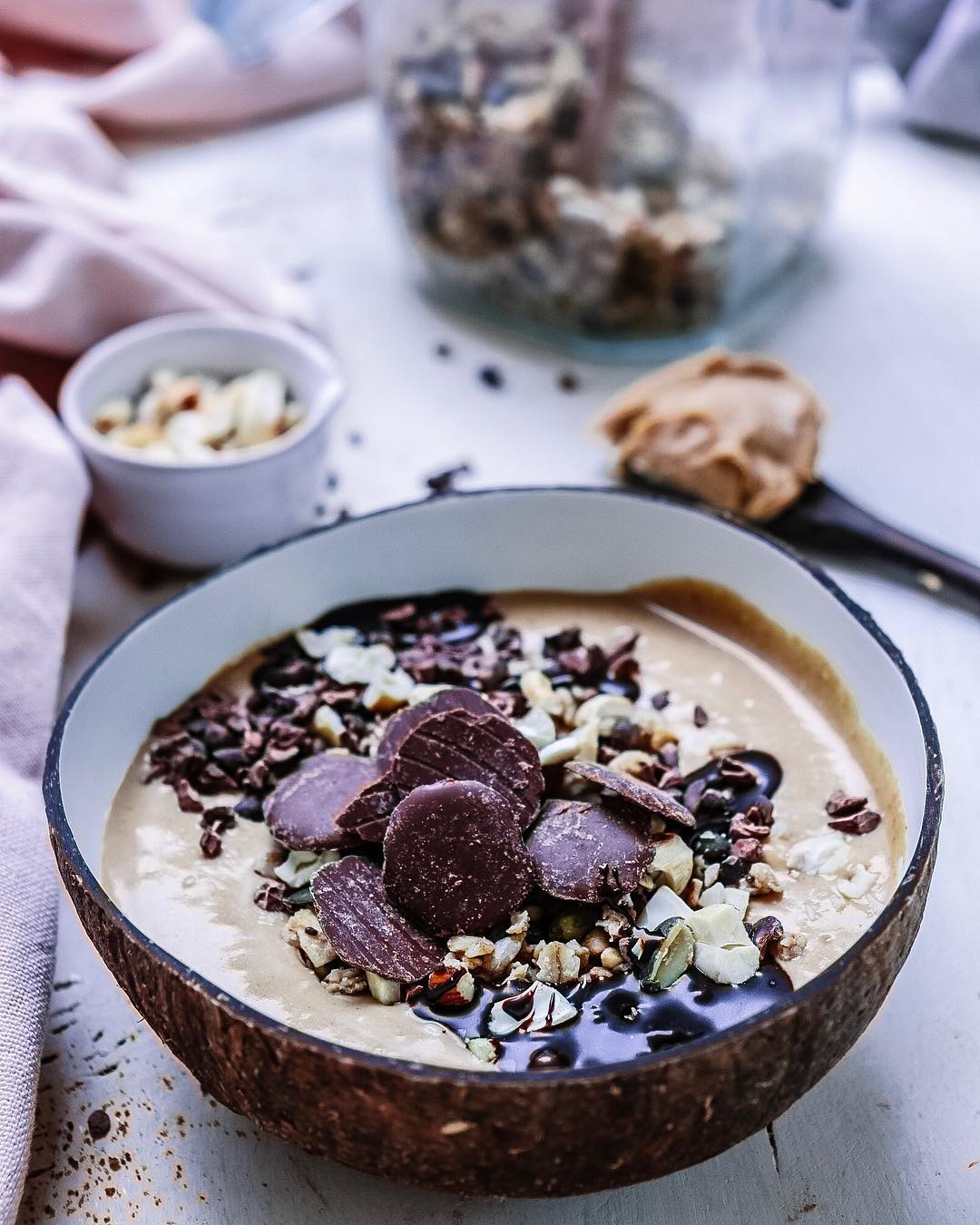Peanut Butter and Banana Smoothie Bowl