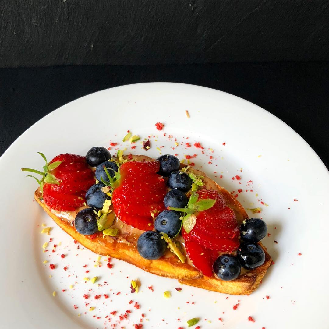 Sweet Potato Toast with Peanut Butter and Berries