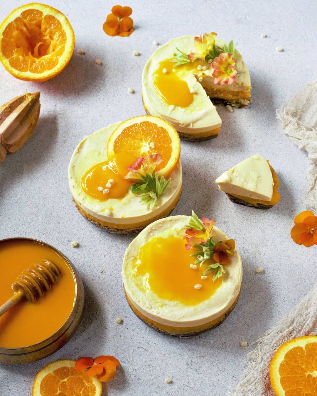 Mango Vegan Cheesecake Tarts