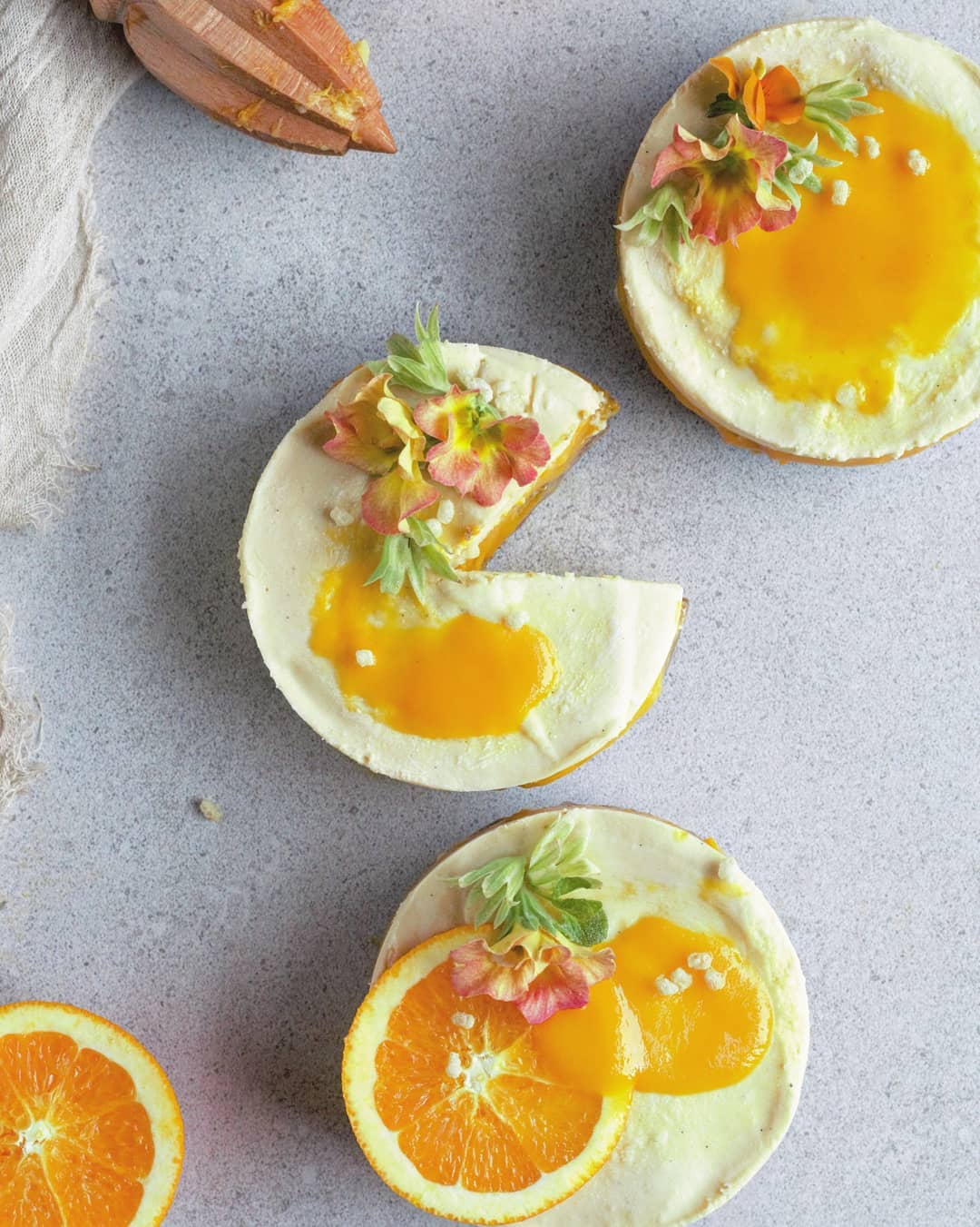 Mango Vegan Cheesecake Tarts