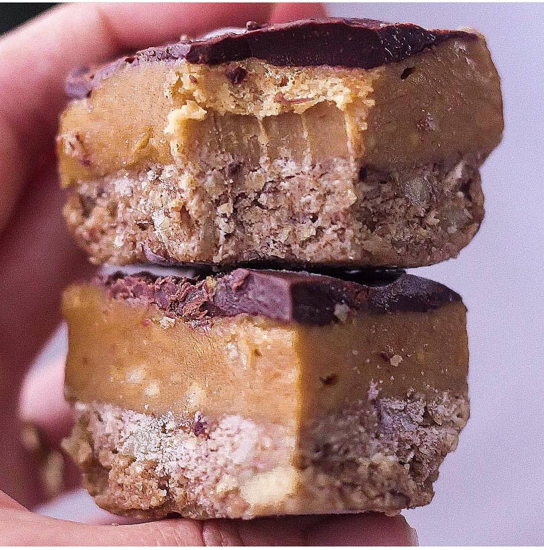 Dark Chocolate and Salted Peanut Butter Bars