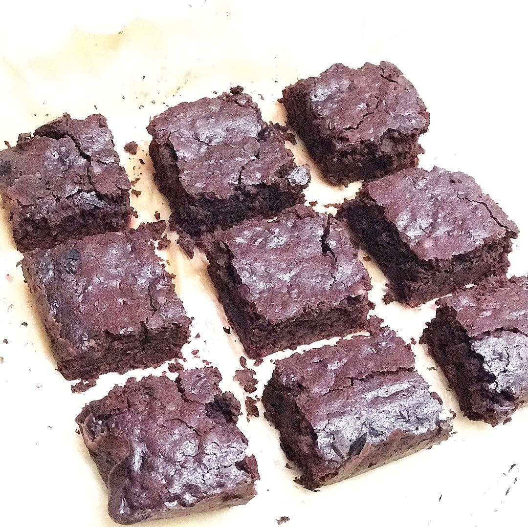 Healthy Dark Chocolate Beetroot Brownies