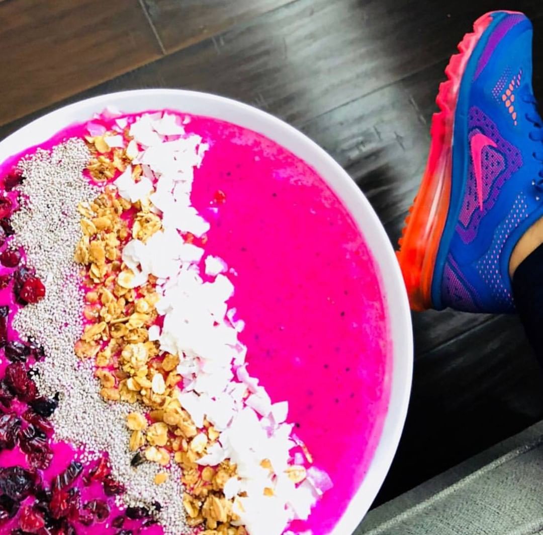Red Dragon Fruit Smoothie Bowl