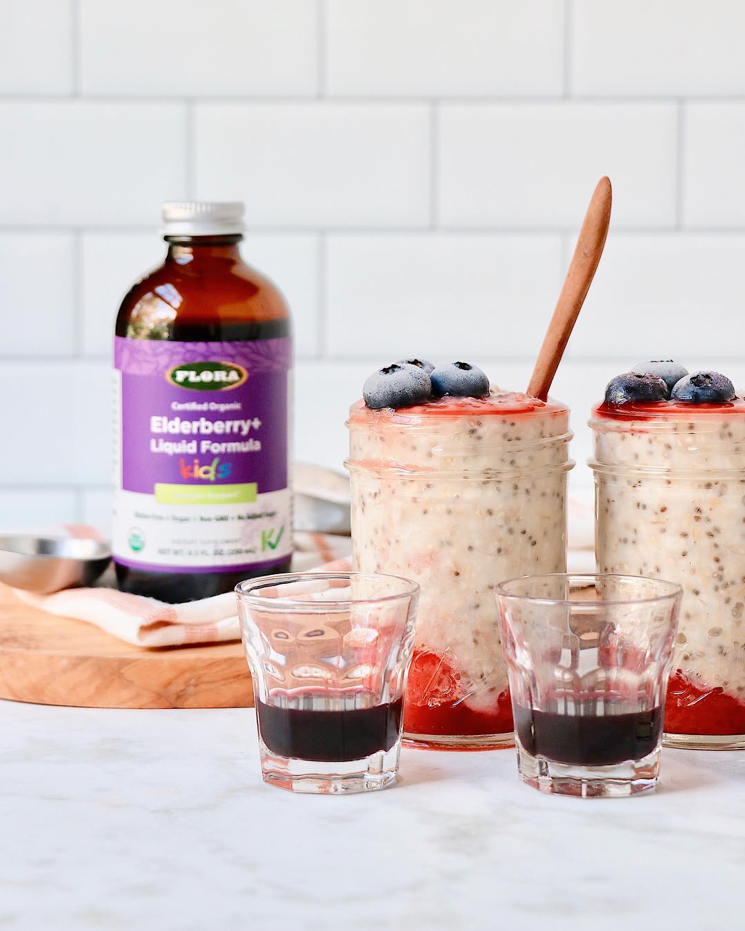 Berry Overnight Oats Breakfast
