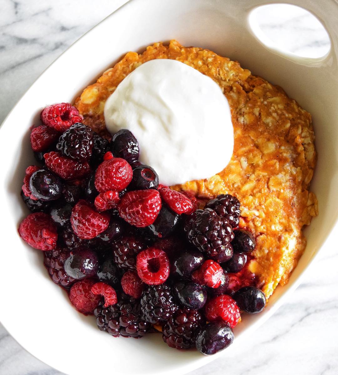 Pumpkin Oats Breakfast Bowl with Fall Spices
