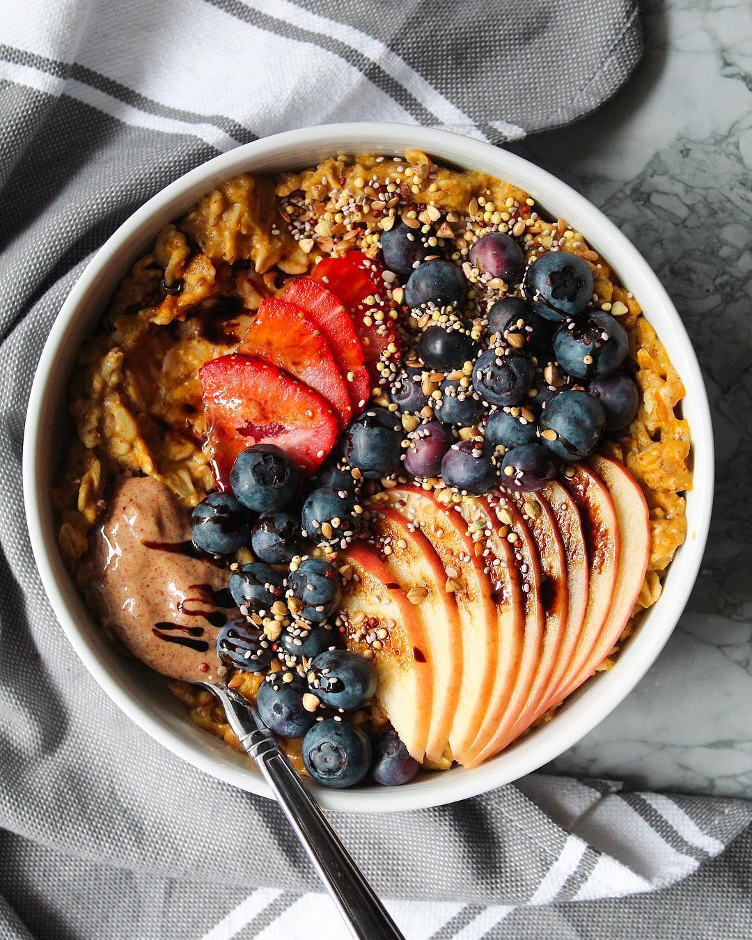 Pumpkin Oatmeal with Spices and Almond Milk
