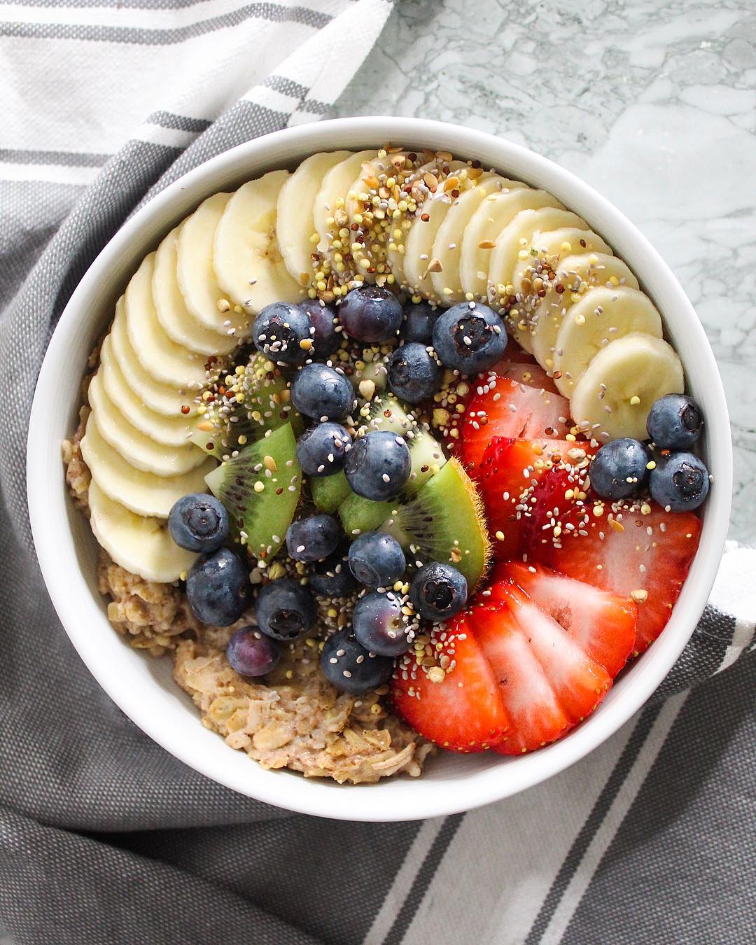 Quick Coconut Oatmeal with Fresh Fruits