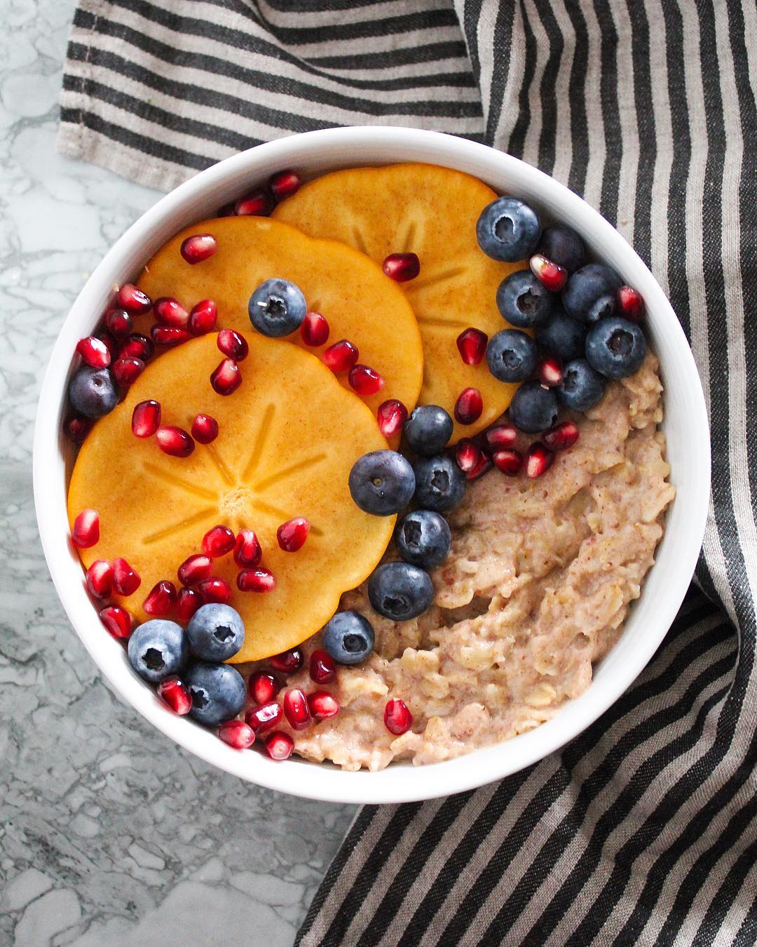 Simple Vanilla Cinnamon Oatmeal with Fruit Toppings