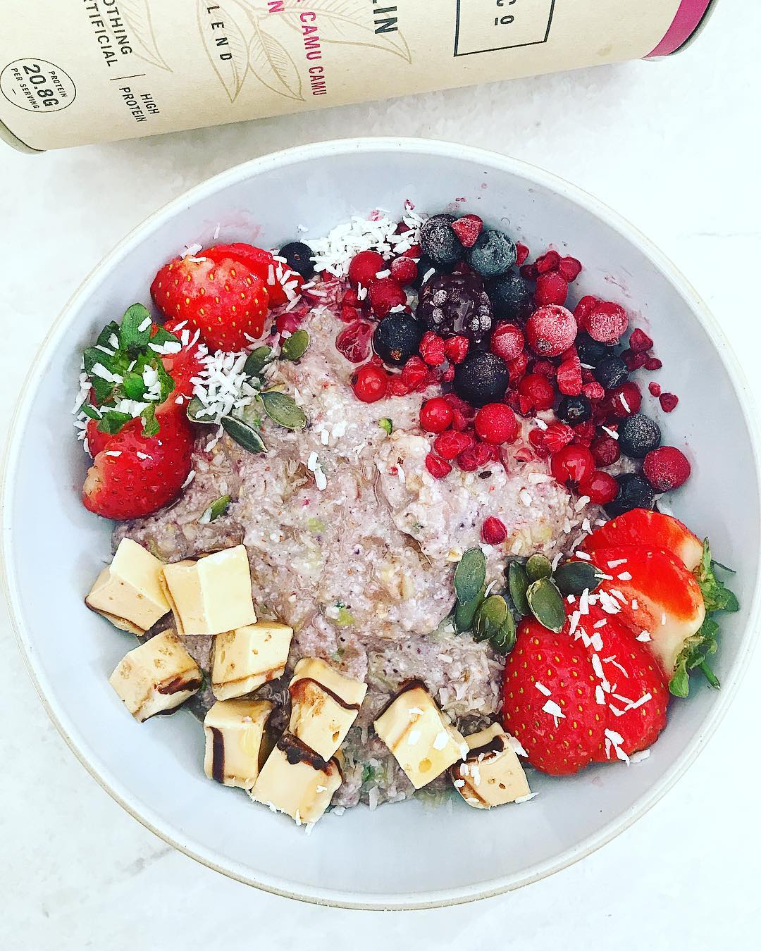 Warm Oats Porridge with Courgette and Protein Toppings