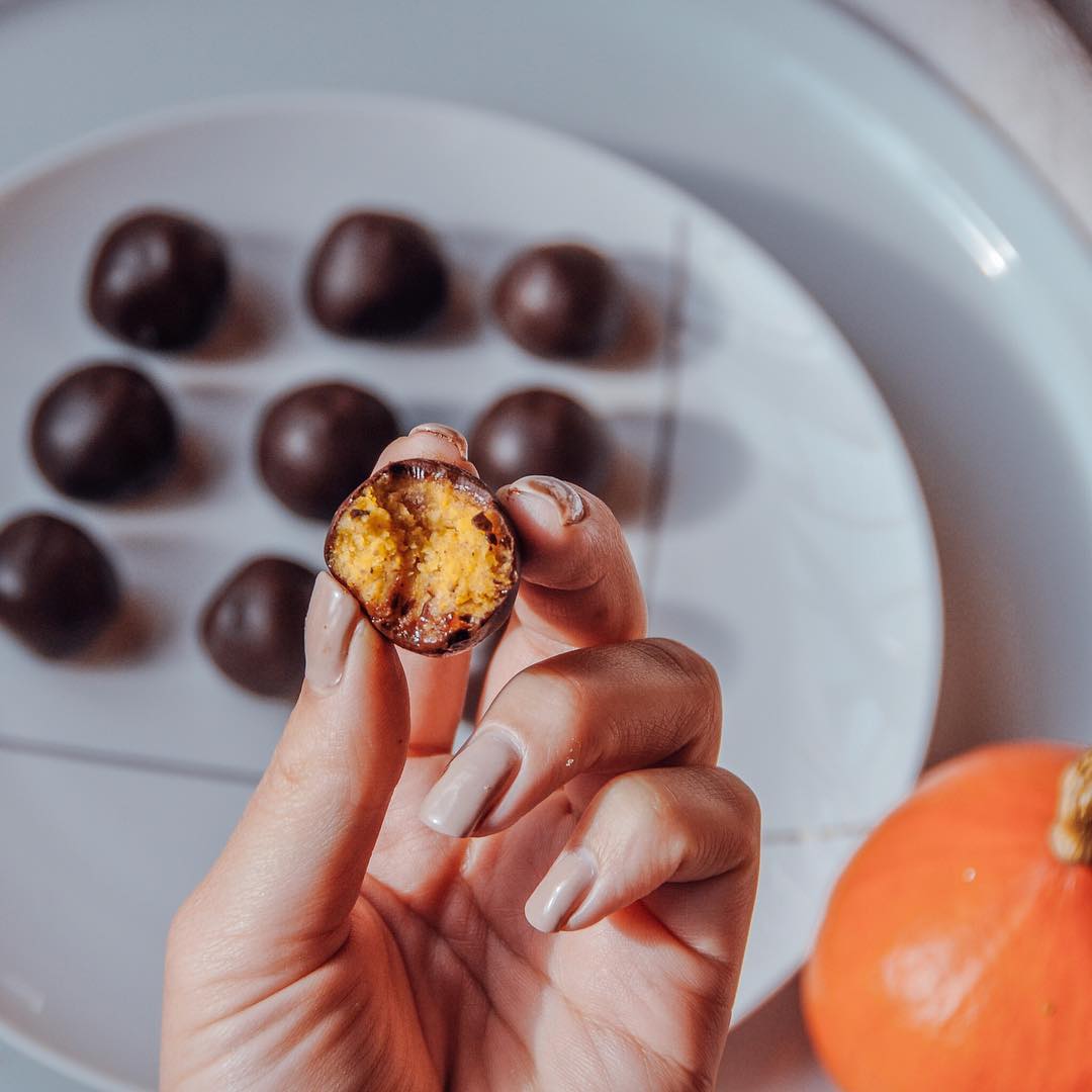 Healthy Protein Pumpkin Fudge Balls