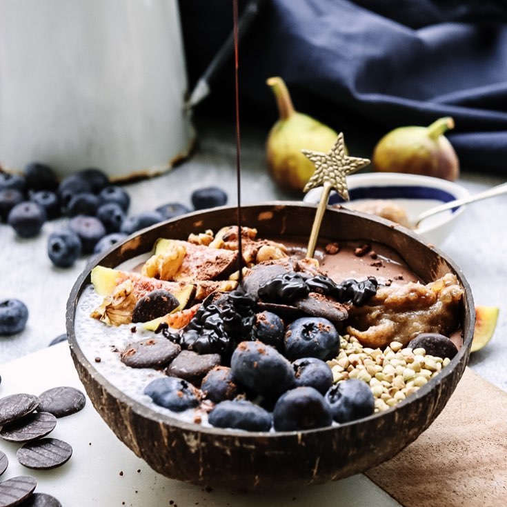 Tahini and Cacao Smoothie Bowl
