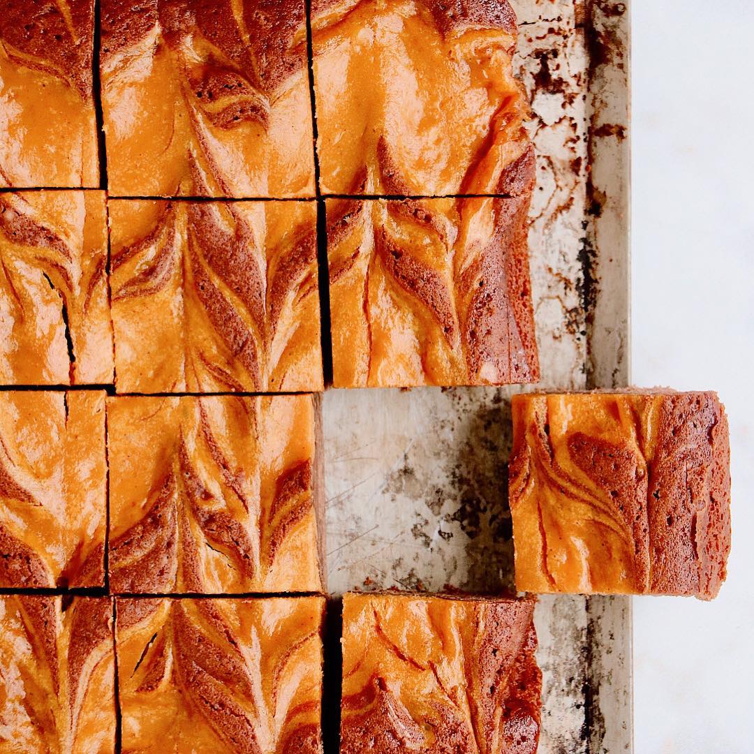 Vegan Pumpkin Cheesecake Swirl Brownies