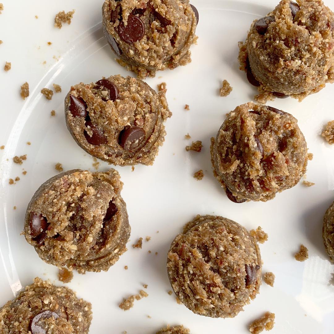 No Bake Chocolate Chip Cookie Bites