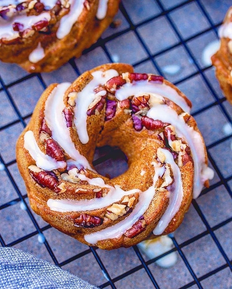 Toasted Pecan and Pumpkin Spice Cake