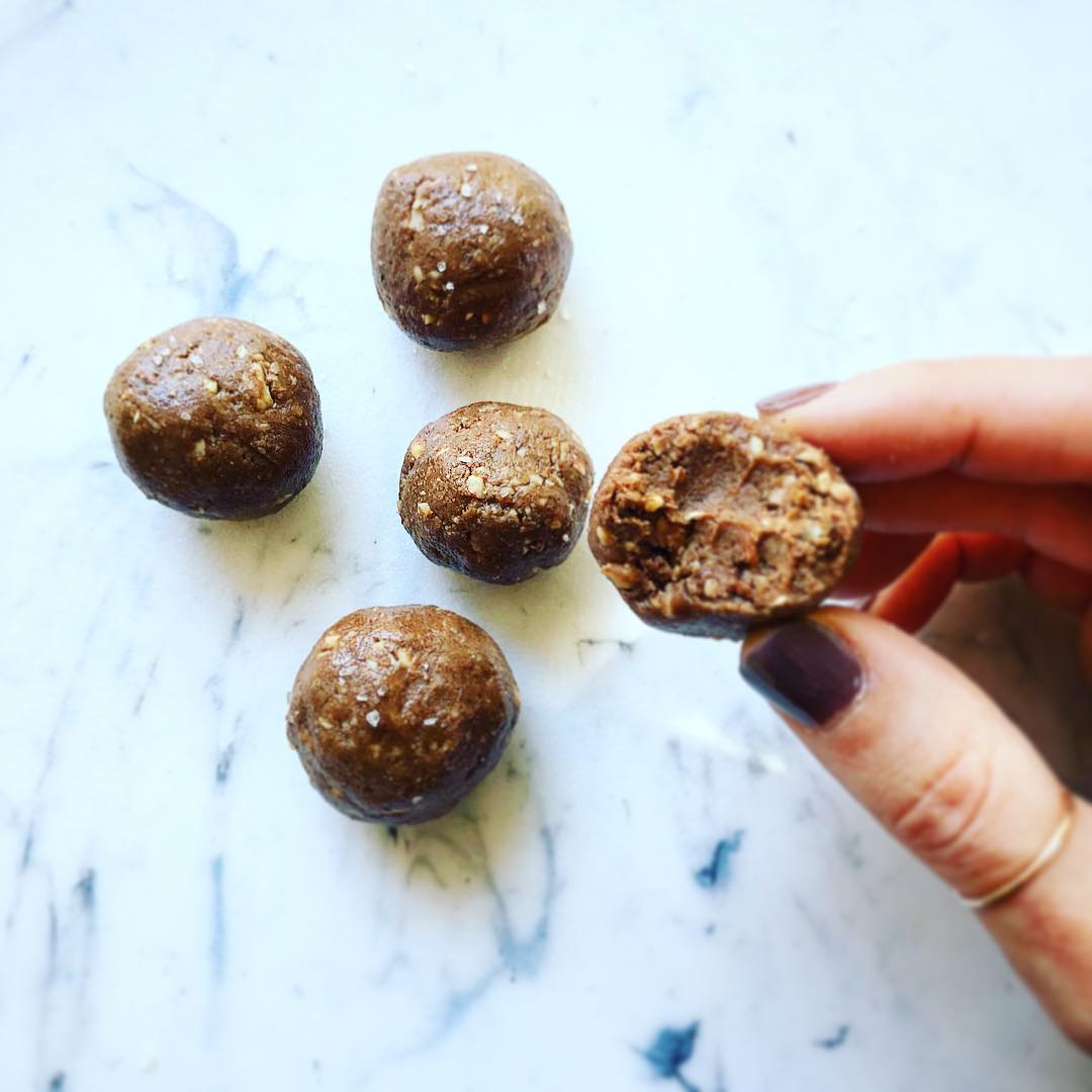 Delicious Hazelnut Energy Balls with Maple