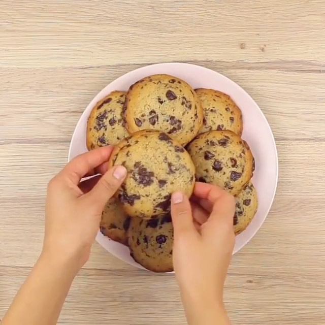 Tasty Vegan Chocolate Chip Cookies