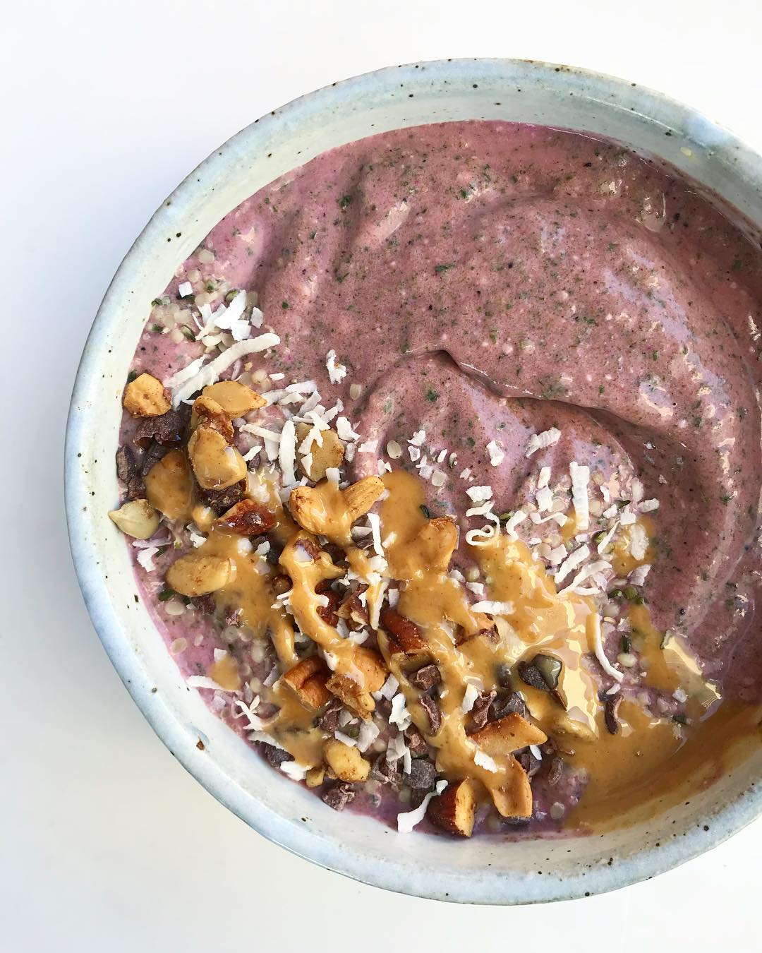 Lean Green Pitaya Smoothie Bowl