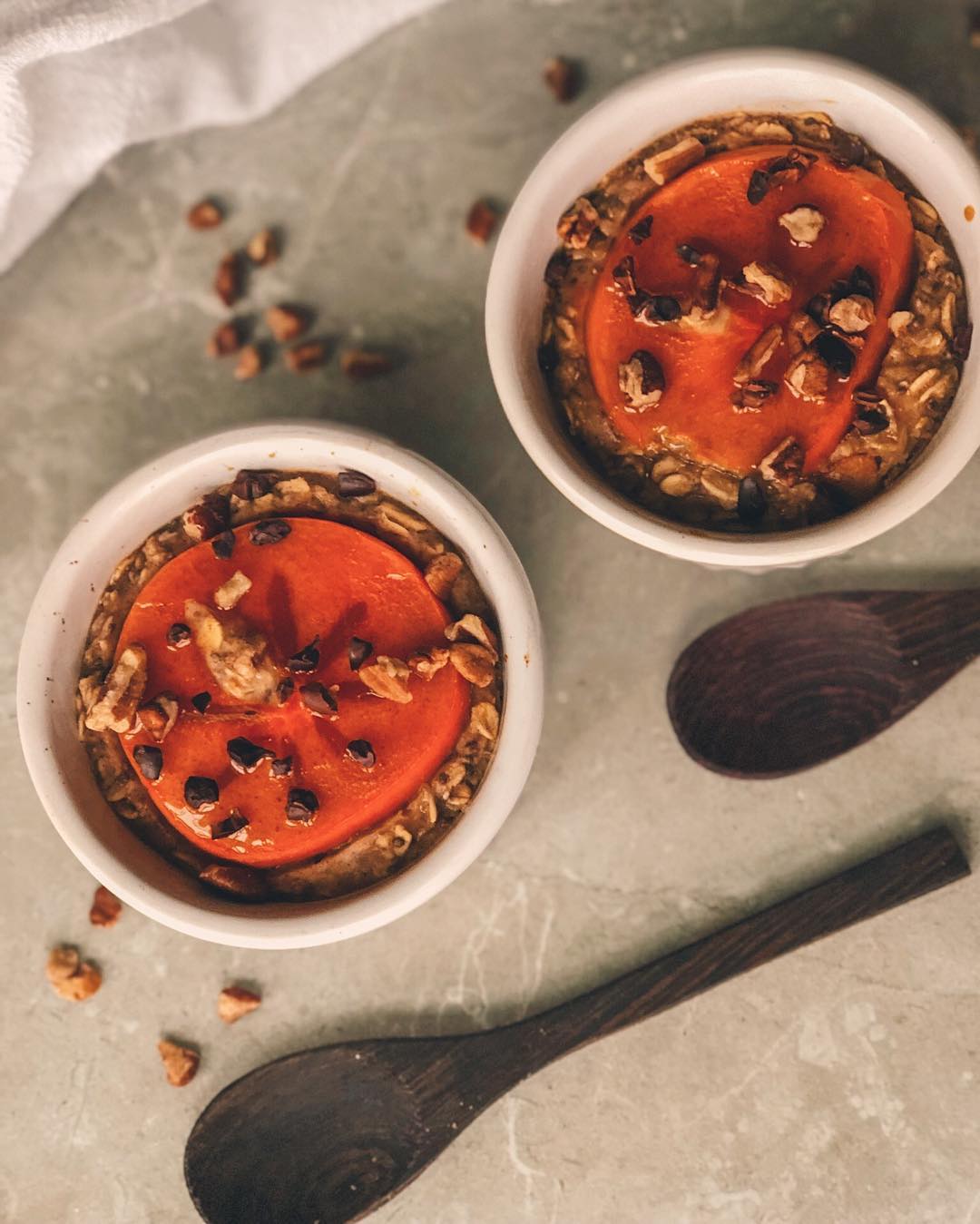 Mini Baked Oats with Persimmon and Banana