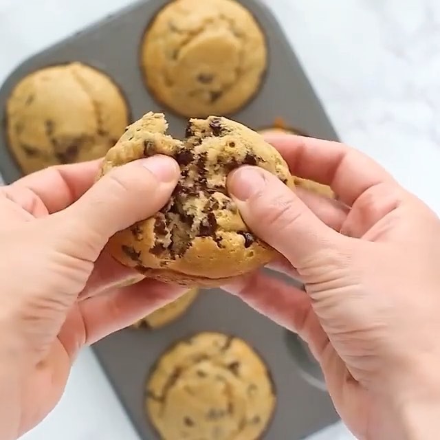 Vegan Chocolate Chip Muffins